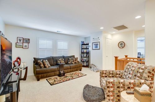 7948 Shadow Trails Ln, Riverside CA  92509-7007 exterior