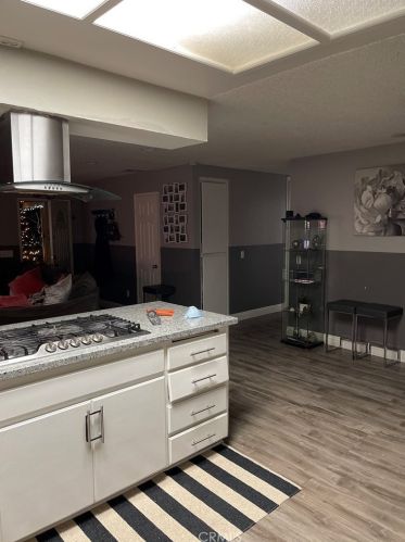 3816 Lofton Pl, Riverside CA  92501-1810 exterior