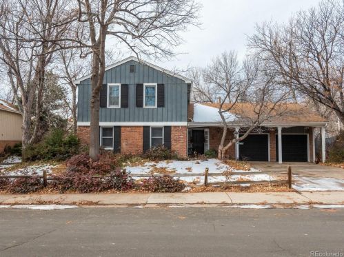 2791 Macon Cir, Aurora, CO 80014-3027