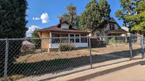 909 4th St, Pueblo, CO 81003-2307