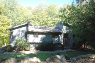 10 Field Rock Rd, Upper Stepney, CT 06468-1243
