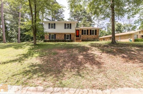 319 Laurie Ln, Warner Robins, GA 31088-3751