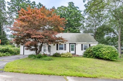 27 Plymouth Ave, Nashua, NH 03064-1506