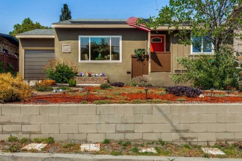 3743 4th Ave, Glendale, CA 91214-2443