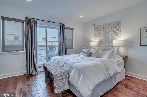 1604 Bodine St, Philadelphia PA 19122-0030 exterior