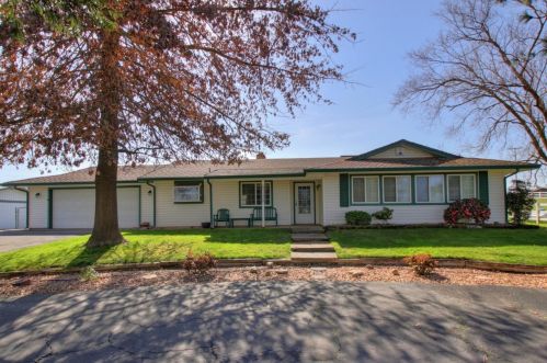 11920 Sheldon Lake Dr, Elk Grove, CA 95624-9646