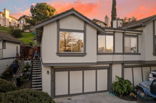 818 Coyote Rd, San Jose, CA 95111-2585