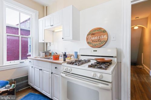 247 Ross St, Lancaster PA  17602-1940 exterior