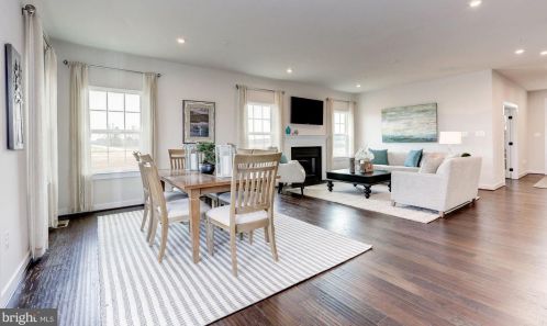 4388 Grandview Rd, Hanover PA 17331-9753 exterior