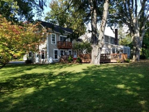12 May St, Keene, NH 03431-2861