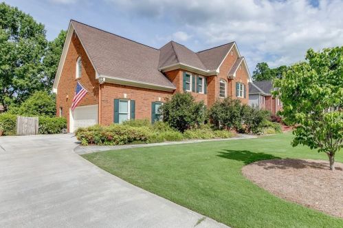 1384 Megan Danielle Dr, Lilburn, GA 30047-6774