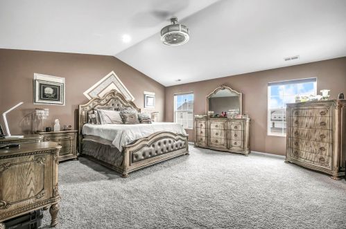 1700 Trails End Ln, Lemont IL  60490-3294 exterior