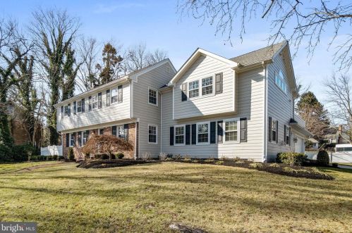 19 Upland Way, Tavistock, NJ 08033-3510