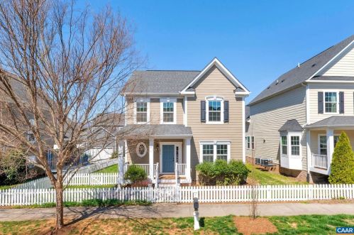 1826 Wickham Pl, Charlottesville, VA 22901-9235