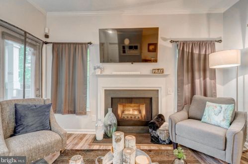 1716 Lake Shore Crest Dr, Herndon, VA 20190-3244