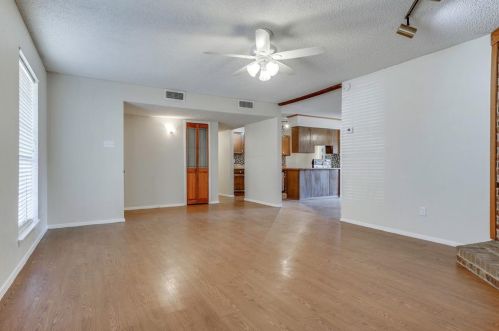 1442 Blanco Ln, Garland TX  75040-5453 exterior