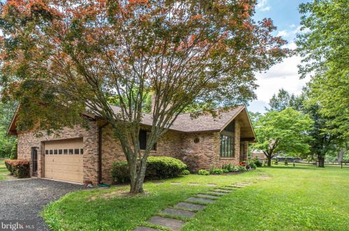 2327 Contest Ln, Haymarket, VA 20169-1209