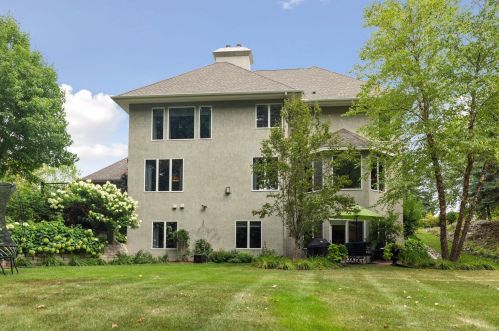 3315 Crestmoor Dr, Saint Paul MN  55125-5006 exterior