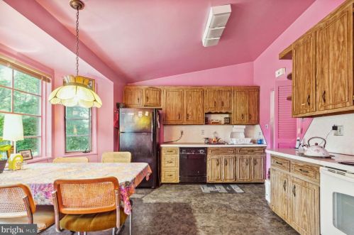 10905 Oakwood St, Silver Spring MD 20901-1238 exterior