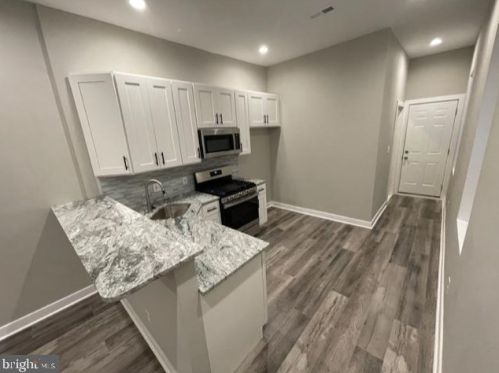 3528 11 St, Philadelphia PA 19140-4304 exterior