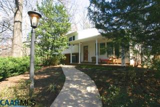 104 Loma Ln, Charlottesville, VA 22902-6430