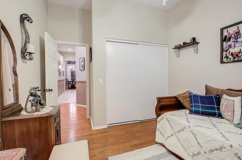 1267 Fitzgerald Rd, Simi Valley CA 93065-4480 exterior