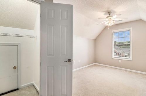 130 Laurel Springs Dr, Mcdonough GA  30253-6058 exterior