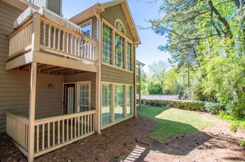 101 Country Park Dr, Smyrna GA  30080-8215 exterior