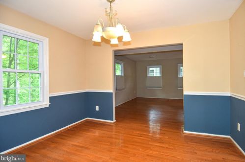 5640 Kirkham Ct, Springfield VA  22151-1709 exterior