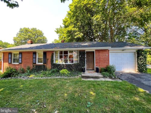512 Big Bend Rd, Lancaster, PA 17603-6308