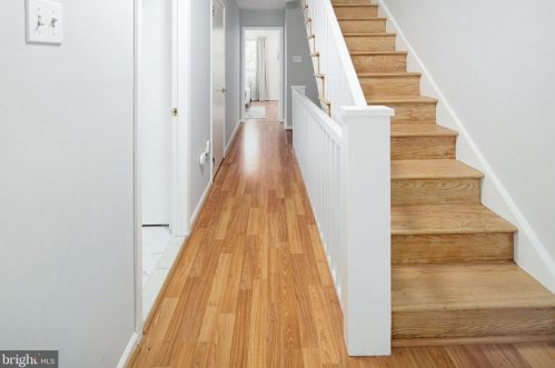 637 Lombard St, Philadelphia PA  19147-1416 exterior