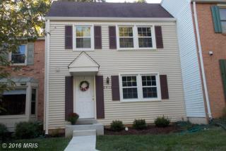2912 Ellenwood Dr, Fairfax, VA 22031-2035
