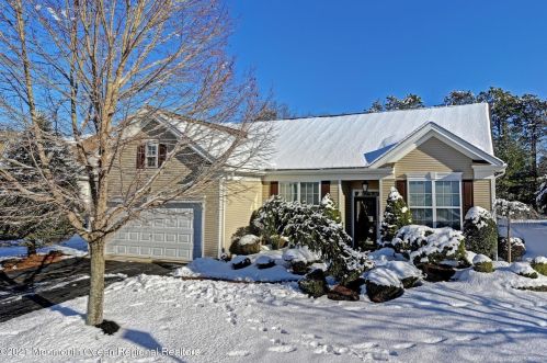 17 Portchester Dr, Jackson Twp, NJ 08527-4396