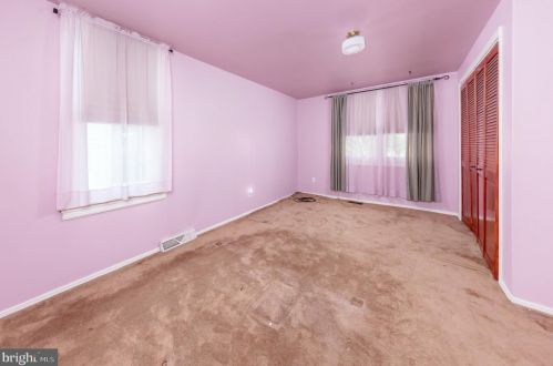 245 Davis Ave, Camden NJ 08106-1115 exterior