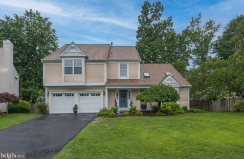 6139 Mountain Springs Ln, Clifton, VA 20124-2340