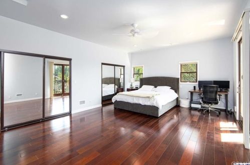 2328 Chapman Rd, Glendale CA  91214-3013 exterior
