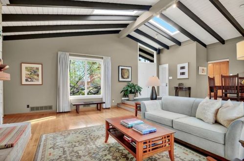 2443 Echo Dr, Atlanta GA  30345-3526 exterior