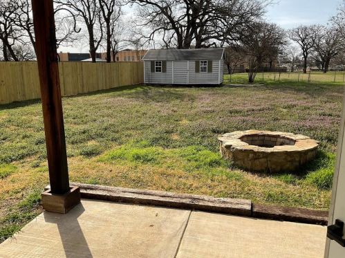 8000 Mickey St, Fort Worth TX  76182-3538 exterior