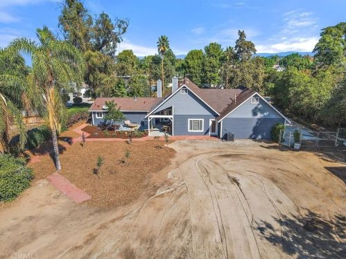 1236 Bradley St, Riverside CA 92506-5408 exterior