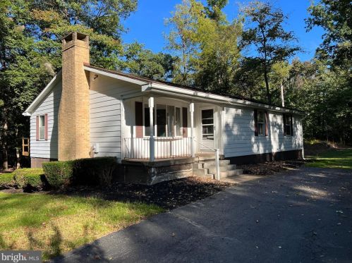 8340 Neck Rd, Williamsport, MD 21795-2128