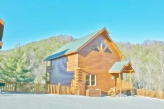 846 Black Bear Cub Way, Pigeon Forge, TN 37862-7712