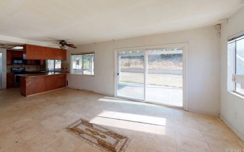 13052 April Dr, Riverside CA  92503-0933 exterior
