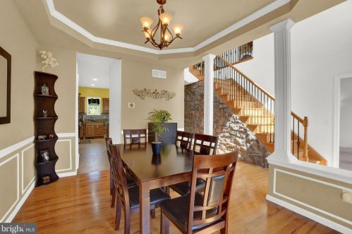 1433 Farm Cross Way, York PA  17408-8537 exterior