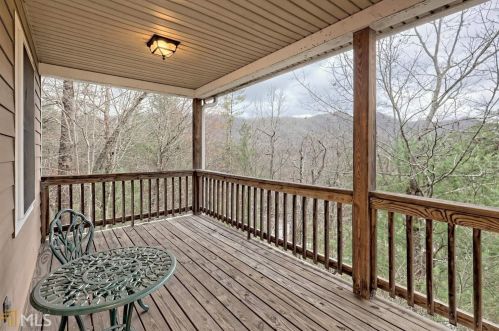 15 Brandy Run Ln, Rabun Gap, GA 30568-1739