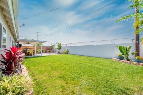 3702 Kingsway Ave, Anaheim CA  92804-4619 exterior