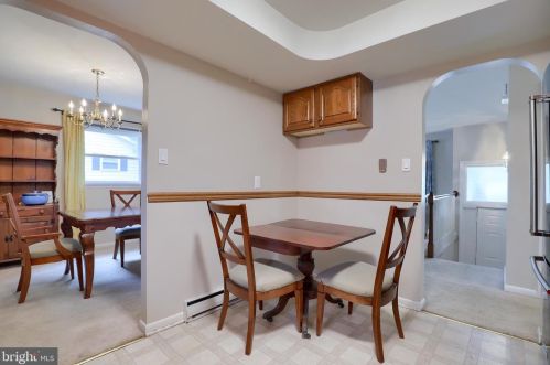 1117 Devonshire Rd, Lancaster PA  17601-1649 exterior