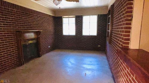 647 Barksdale Dr, Forest Park, GA 30297-3756