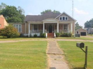 209 Main St, Greenfield, TN 38230-1407