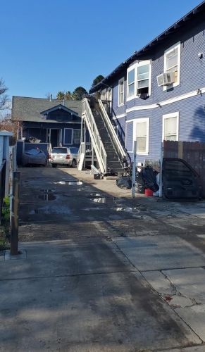 827 San Joaquin St, Stockton, CA 95206-1414