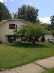 2407 Southwood Dr, Champaign IL  61821-5416 exterior